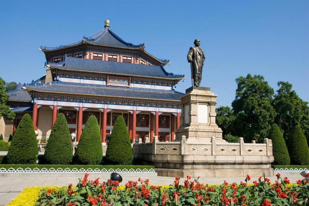 Insail Hotels Dongshankou Subway Station Гуанчжоу Экстерьер фото