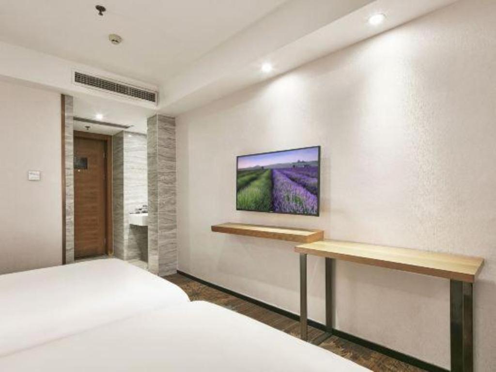Insail Hotels Dongshankou Subway Station Гуанчжоу Экстерьер фото
